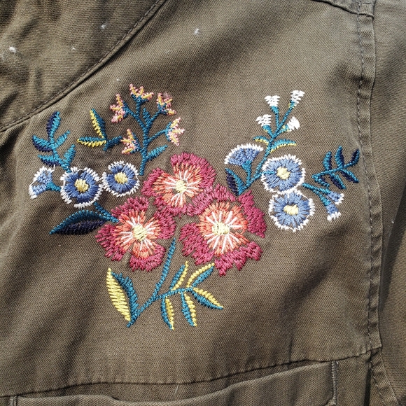 SOLD - Picture 4 of 5